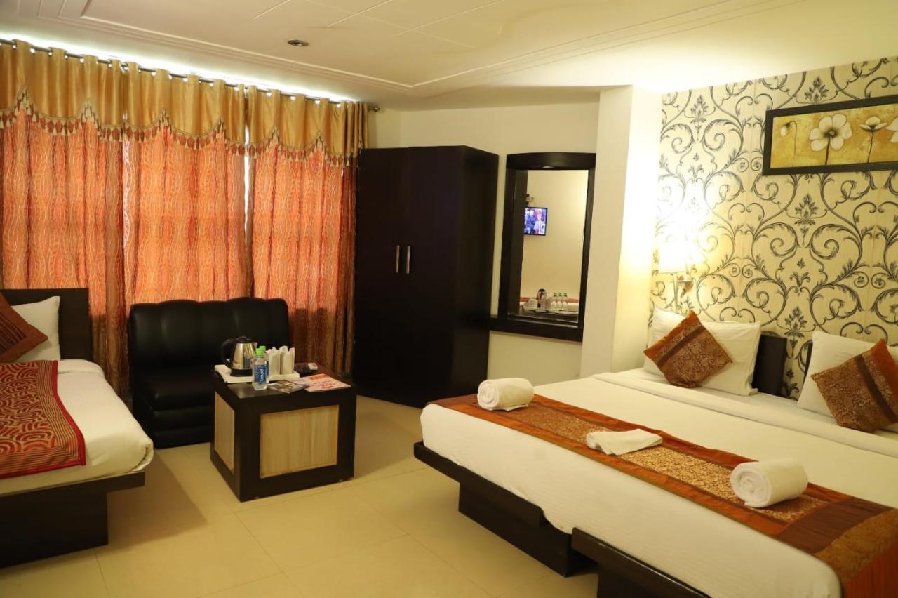 Hotel Tara Palace By Goyal Hoteliers Agra  Exterior foto